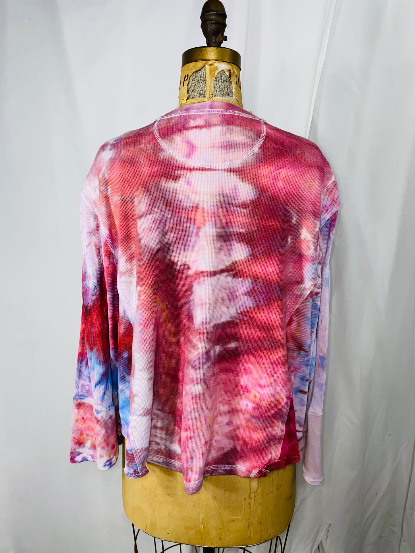 XS-S-M-L Iris Pullover