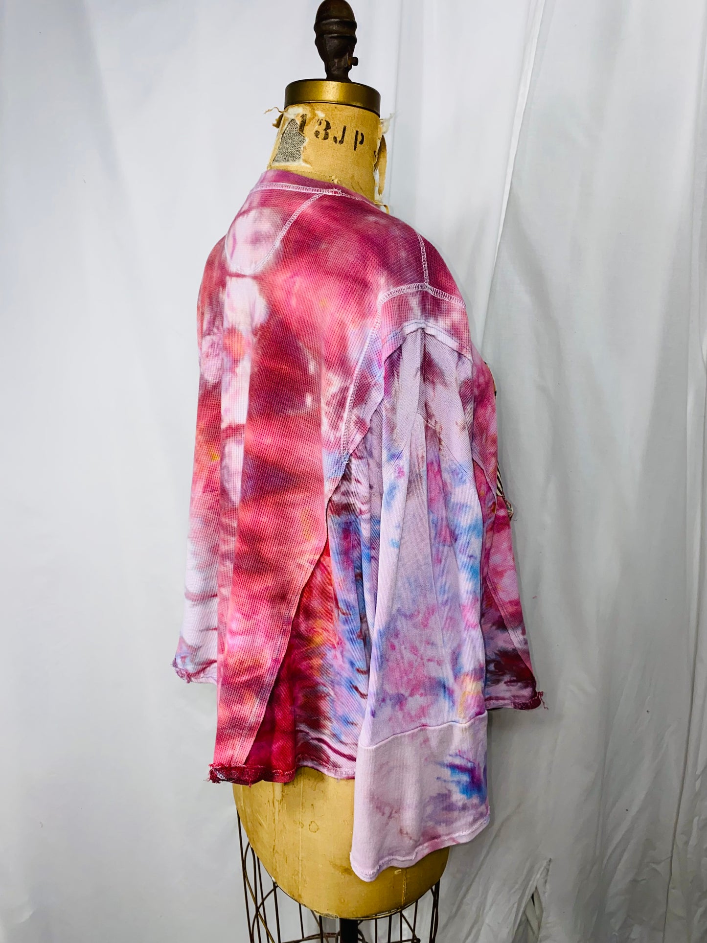 XS-S-M-L Iris Pullover