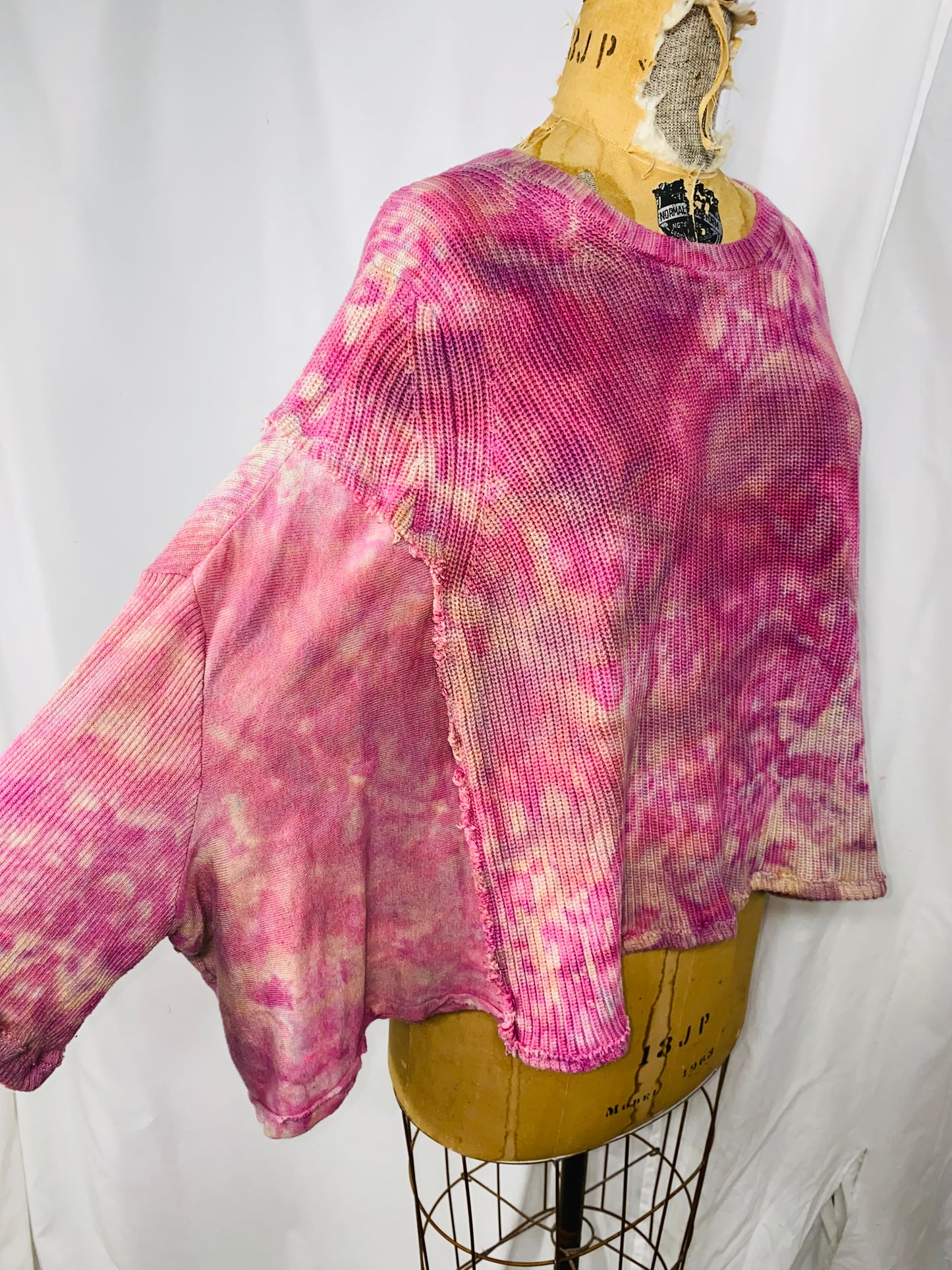 Free Size Zinnia Pullover