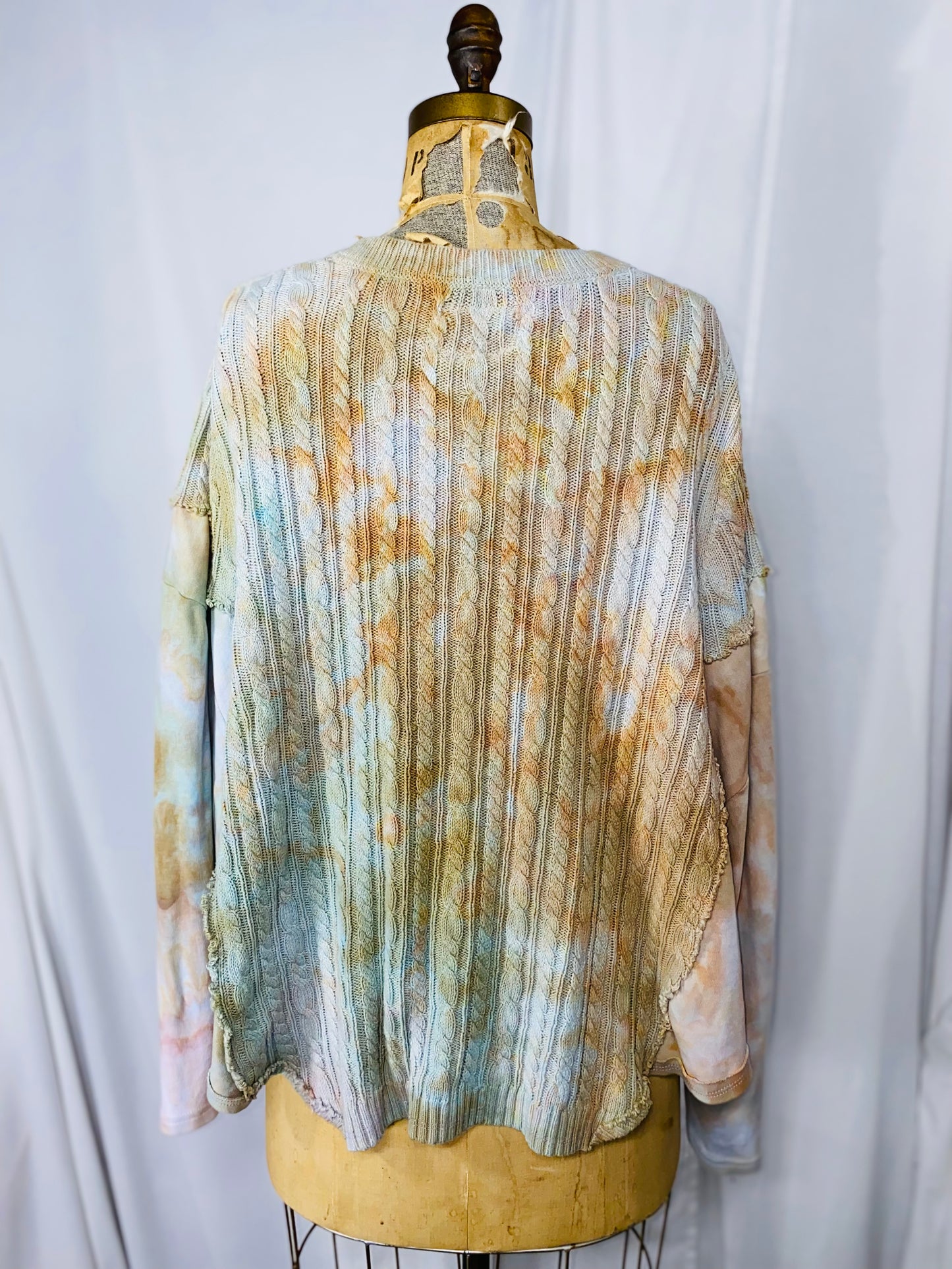 S/M-M/L-L/XL Solstice Sweater