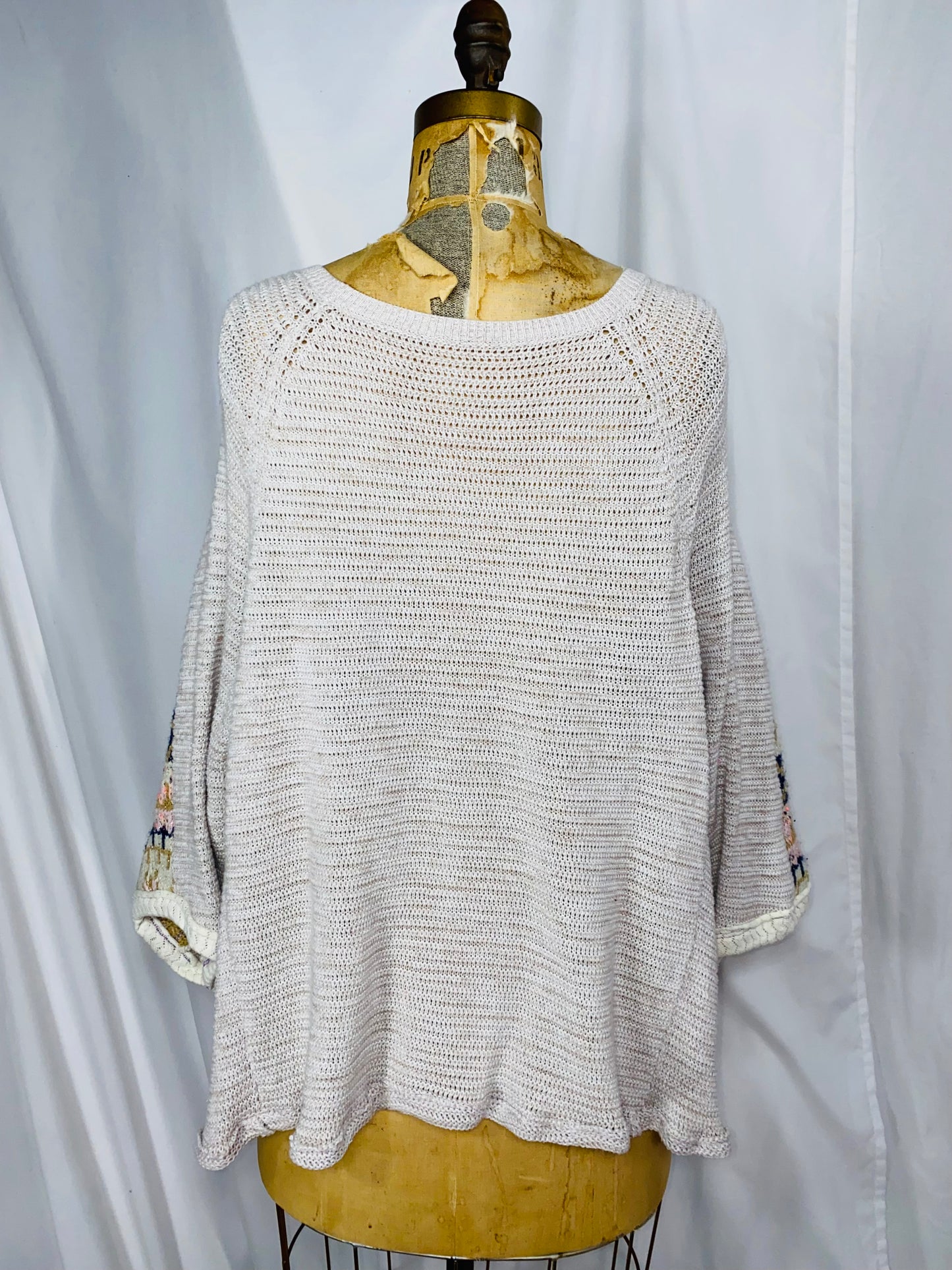 S/M, M/L, L/XL Violet Pullover