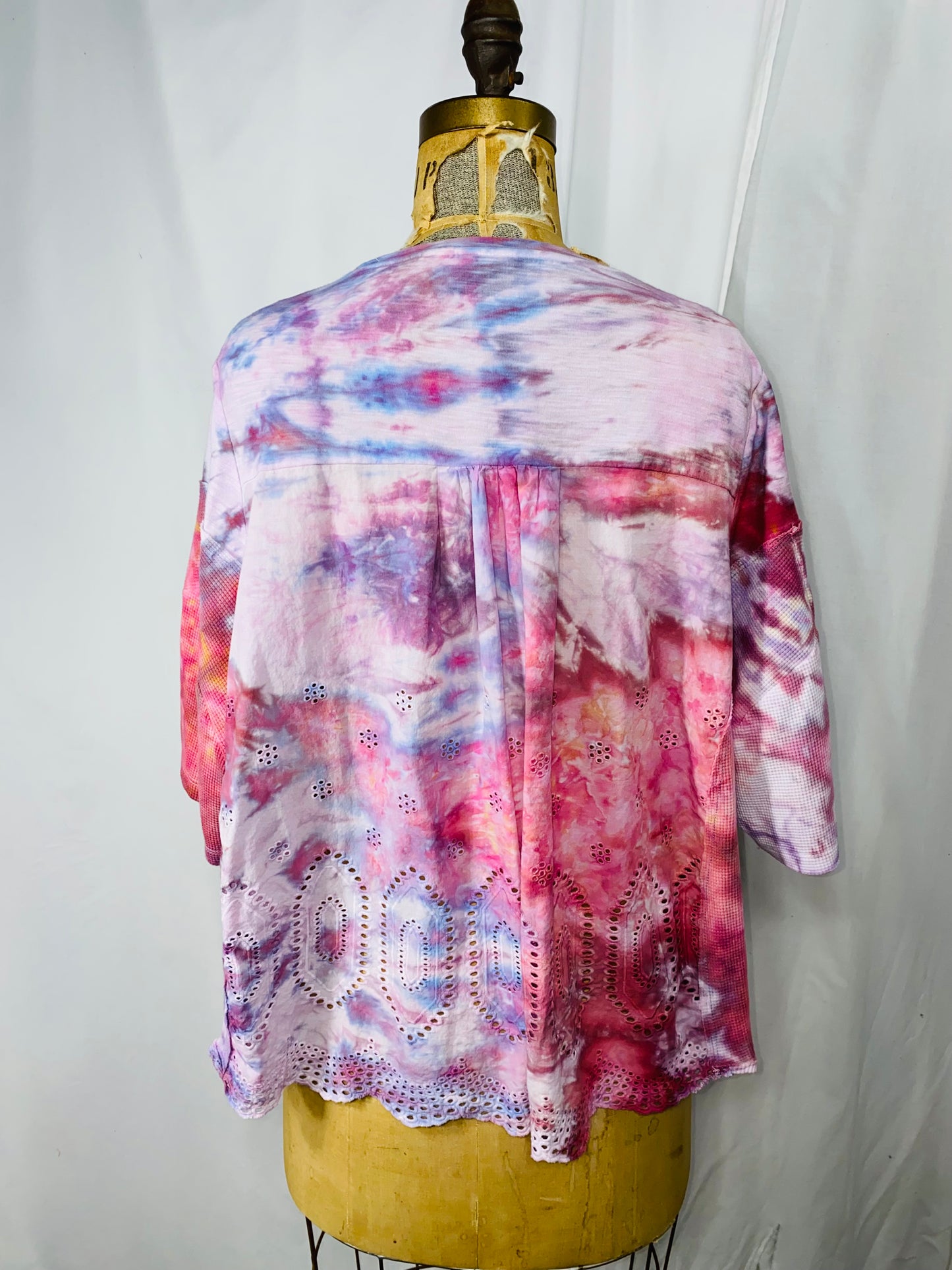 XS-S-M-L Iris Pullover