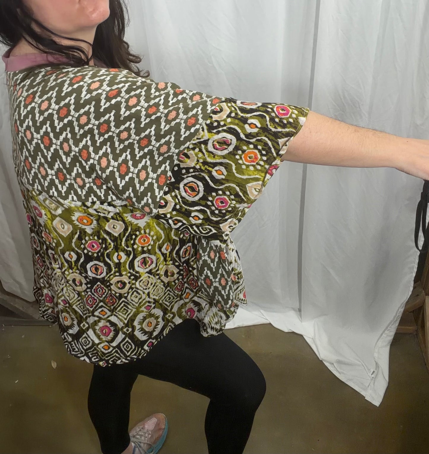 Camelia Tunic, fits XS to 3X