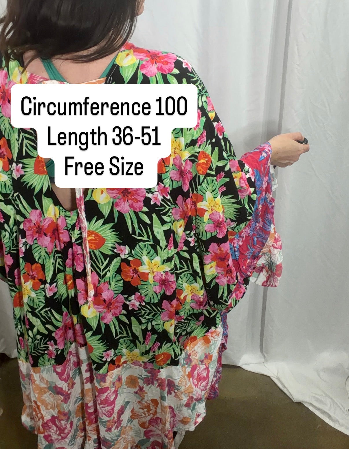 Free Size Camelia Poncho