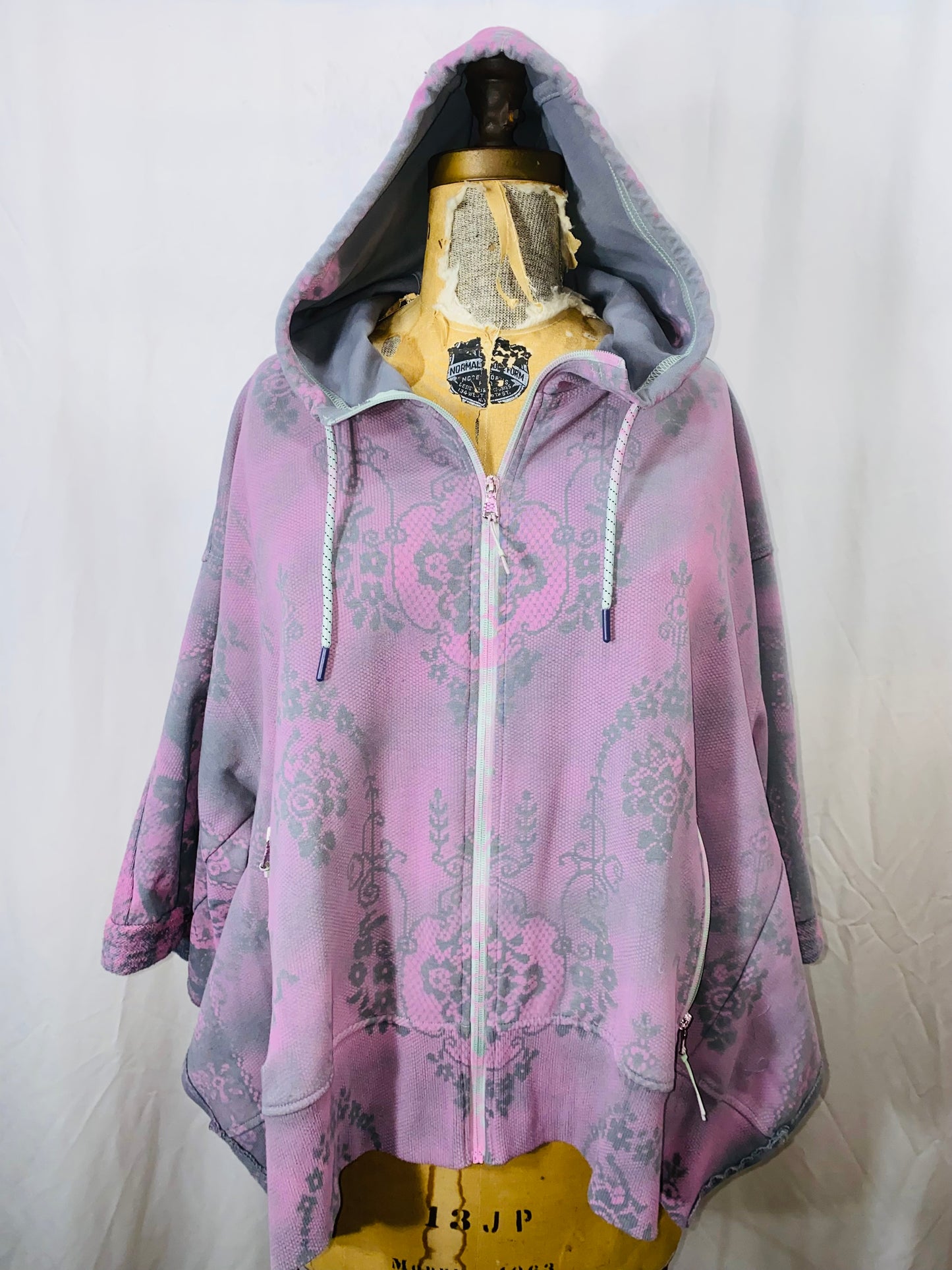 Free Size Odette Hoodie