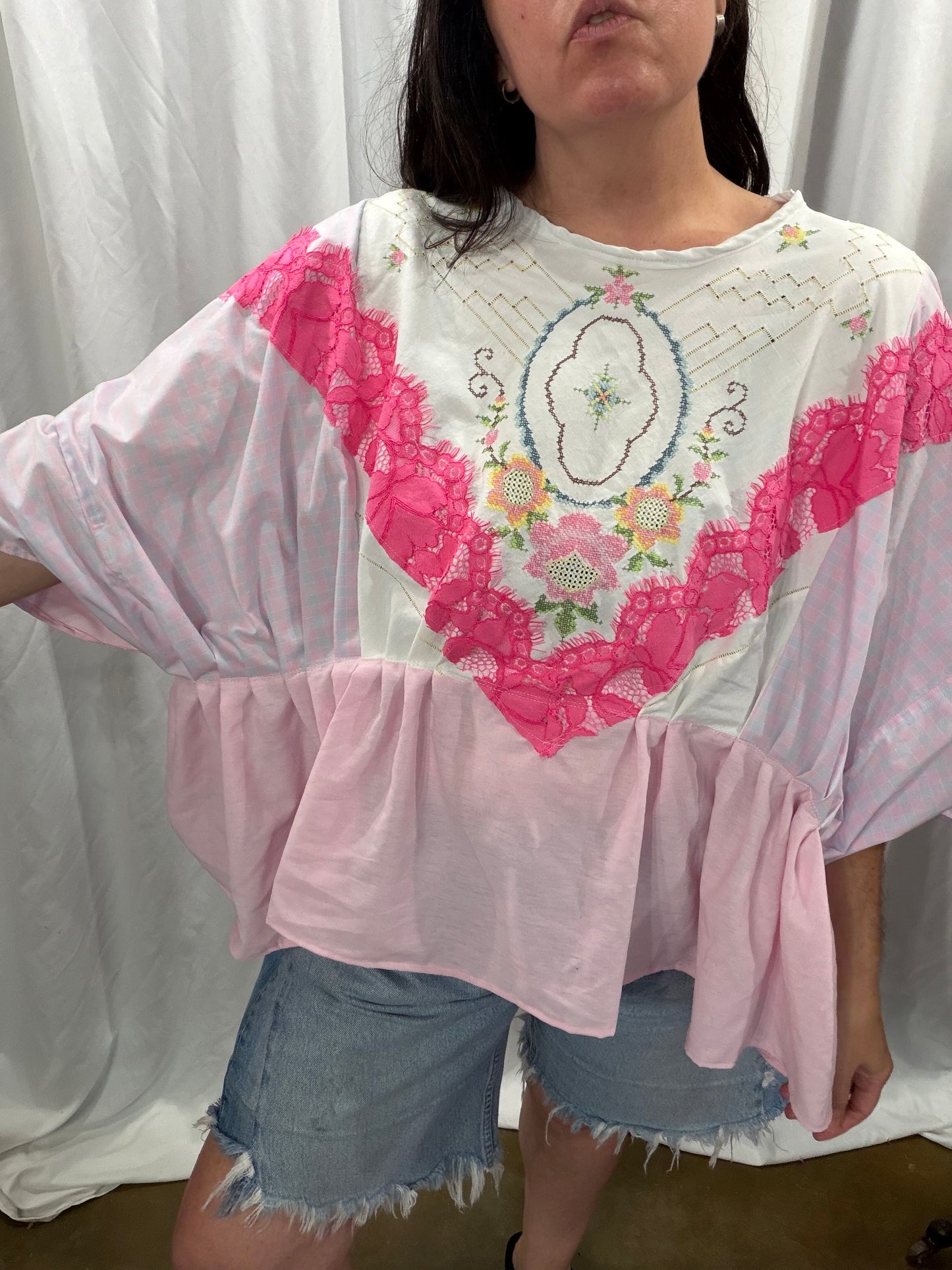 Horizon Lawn Blouse, fits XS to 3X