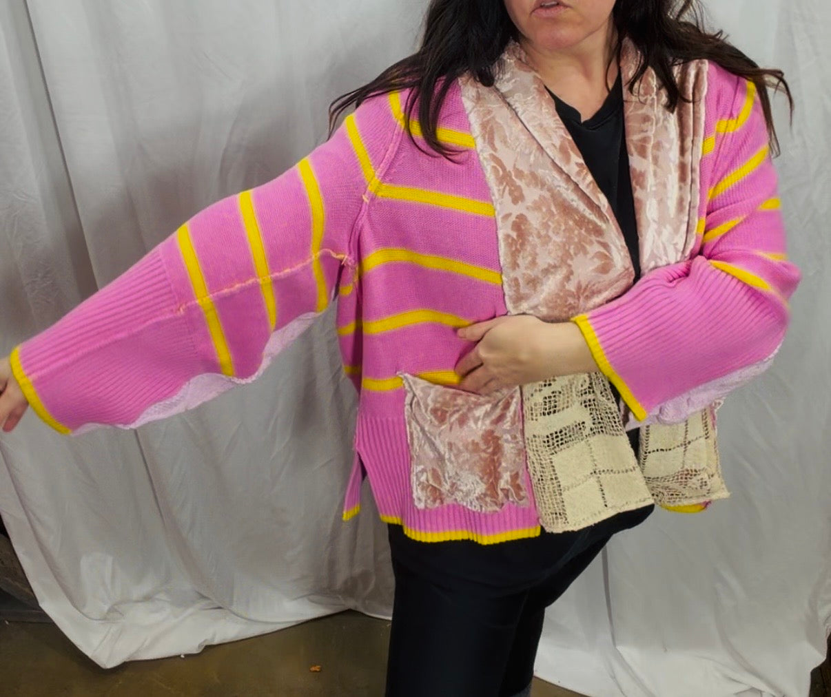 Phlox Cardigan Free Size