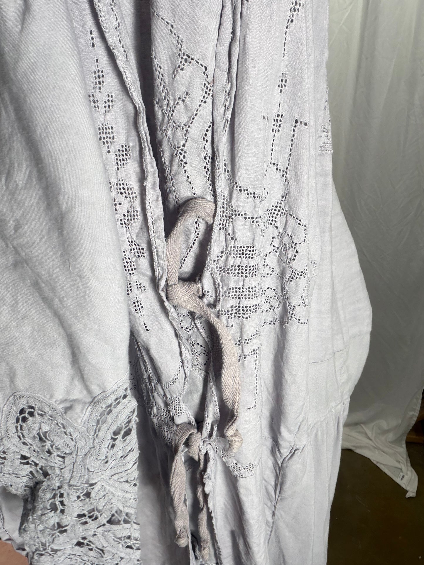 17. Foxglove Maxi-Top/Kimono Fits XS to 3X when closed