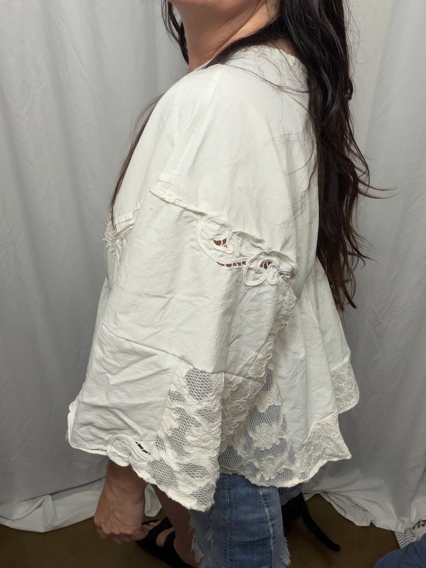 Horizon Lawn Blouse, fits XS to 2X