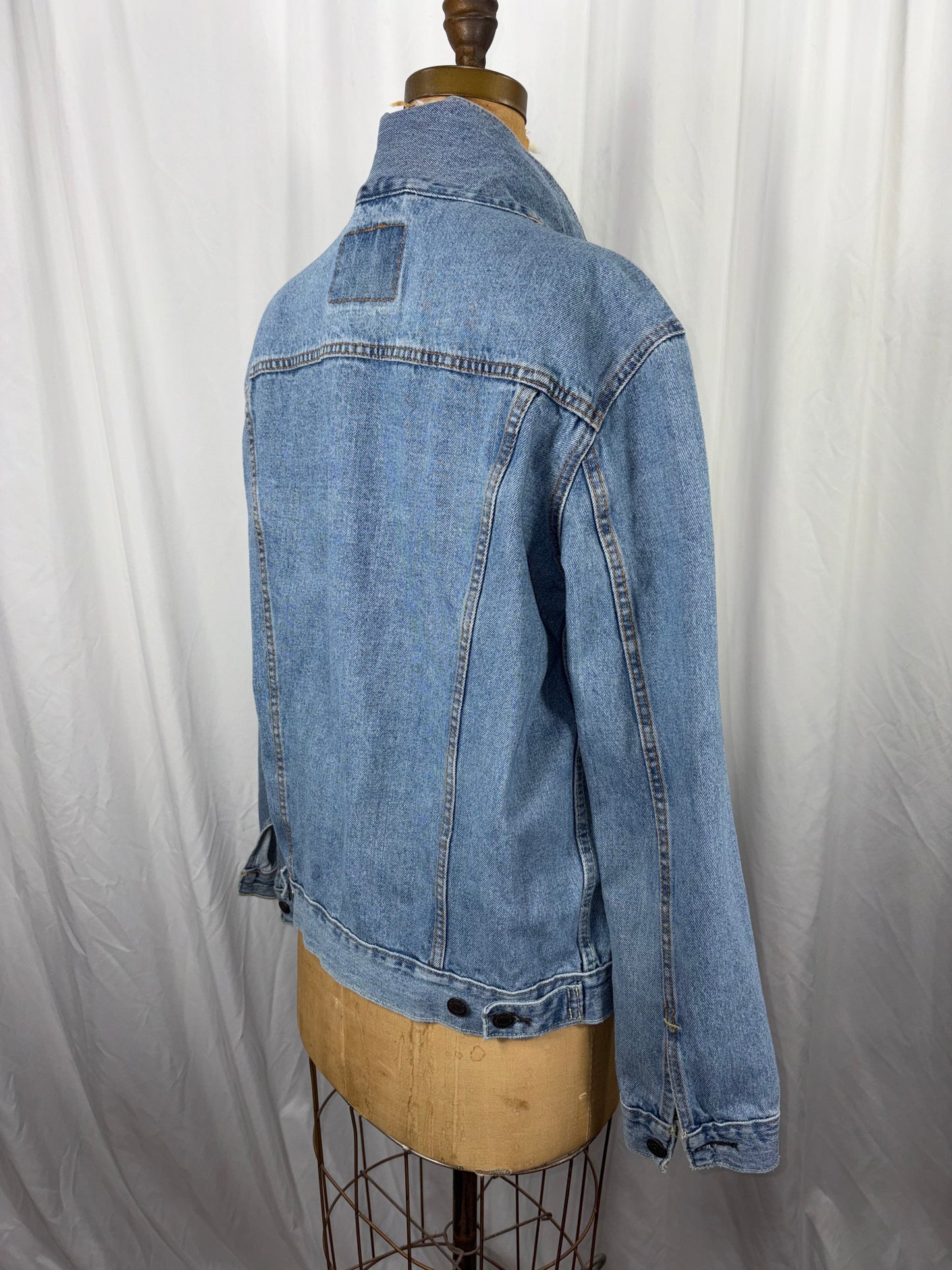 Levi’s size large Jean jacket