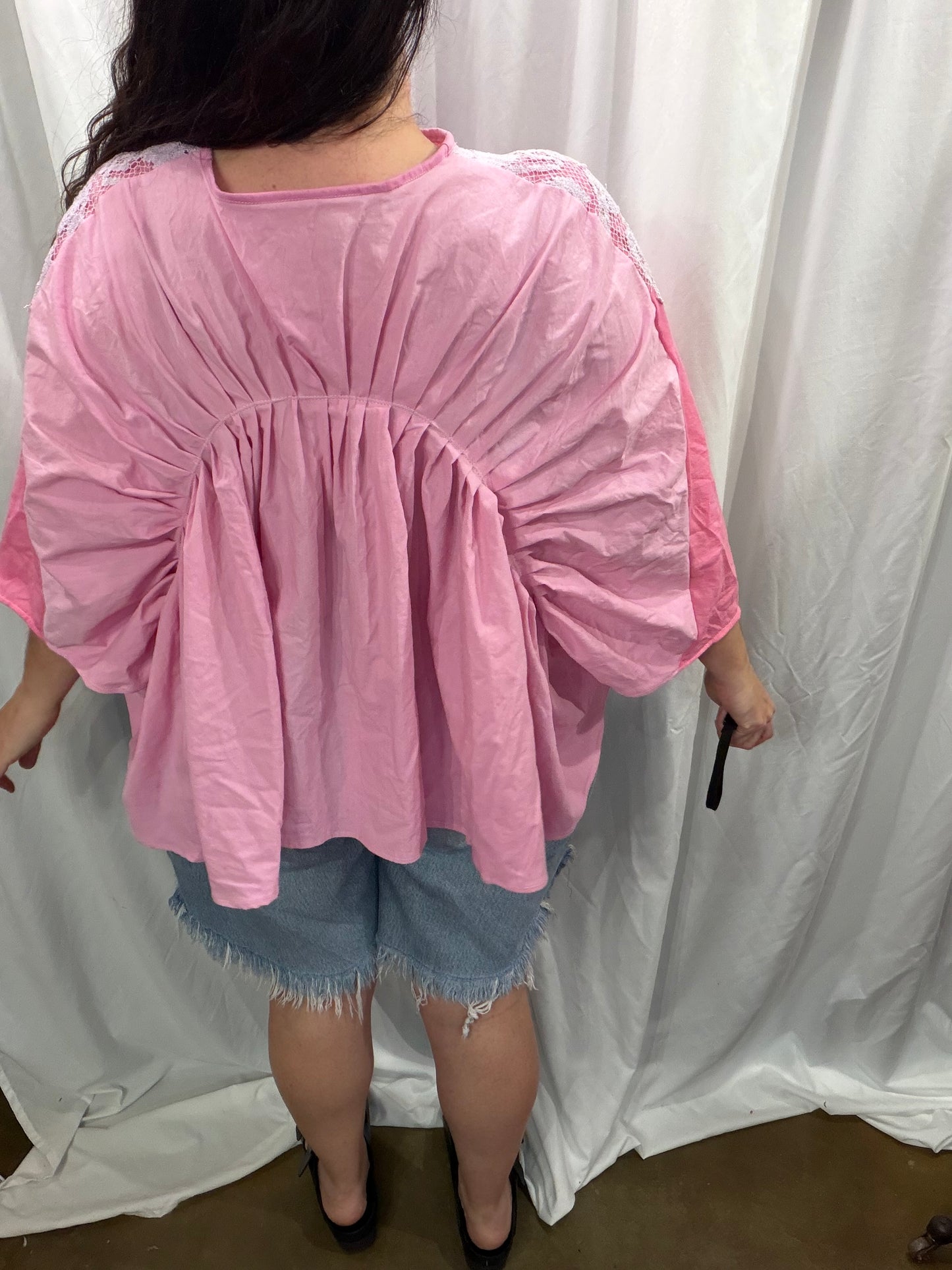 Horizon Lawn Blouse, fits XS to 3X