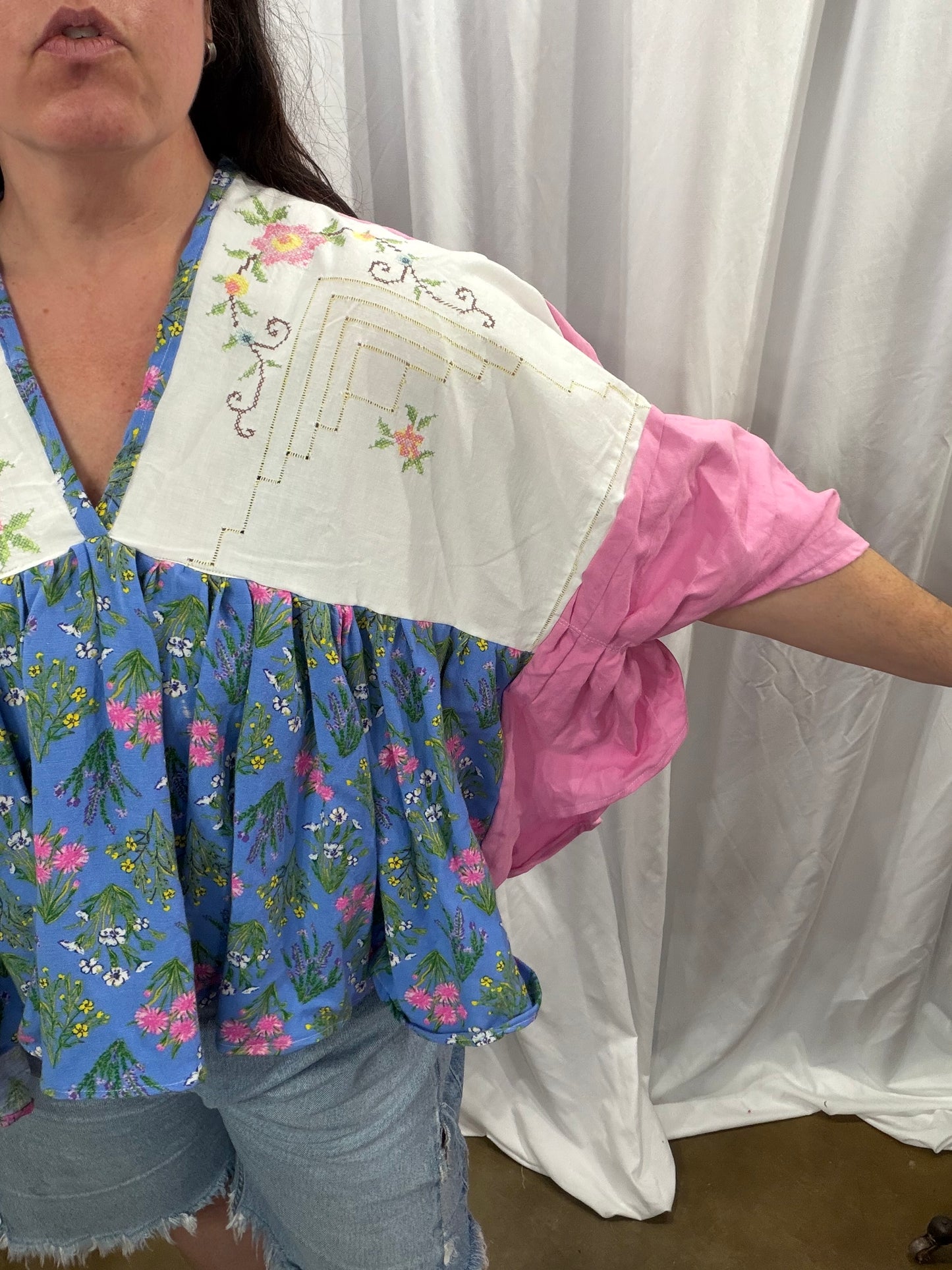 Horizon Lawn Blouse, fits XS to 3X