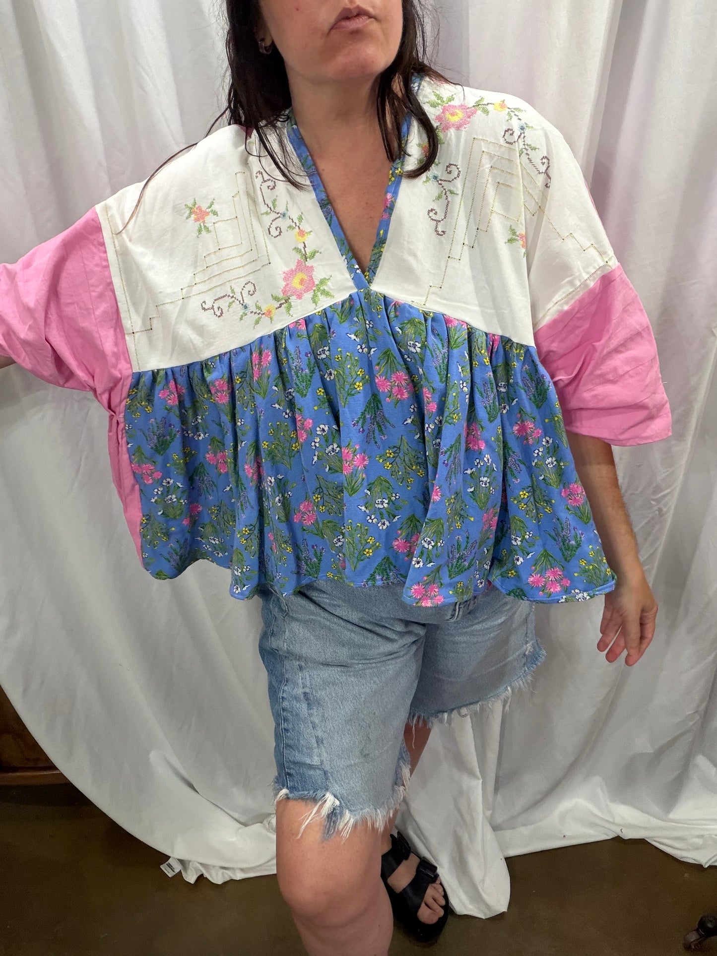 Horizon Lawn Blouse, fits XS to 3X