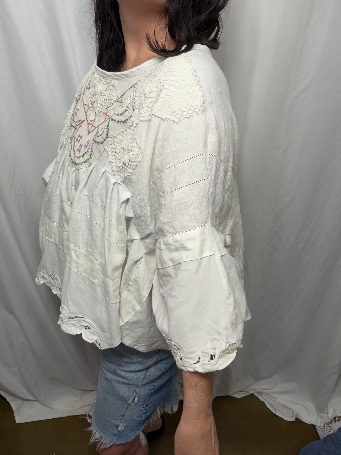 Horizon Lawn Blouse, fits XS to 2X