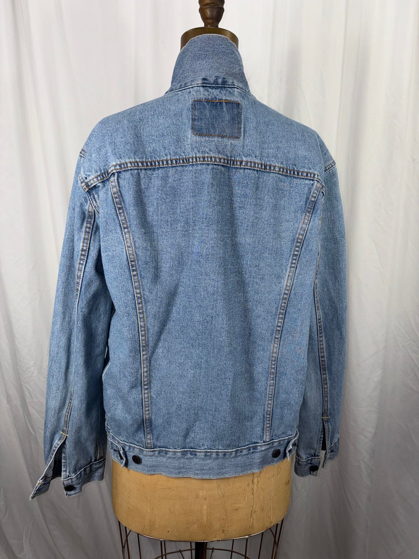 Levi’s size large Jean jacket