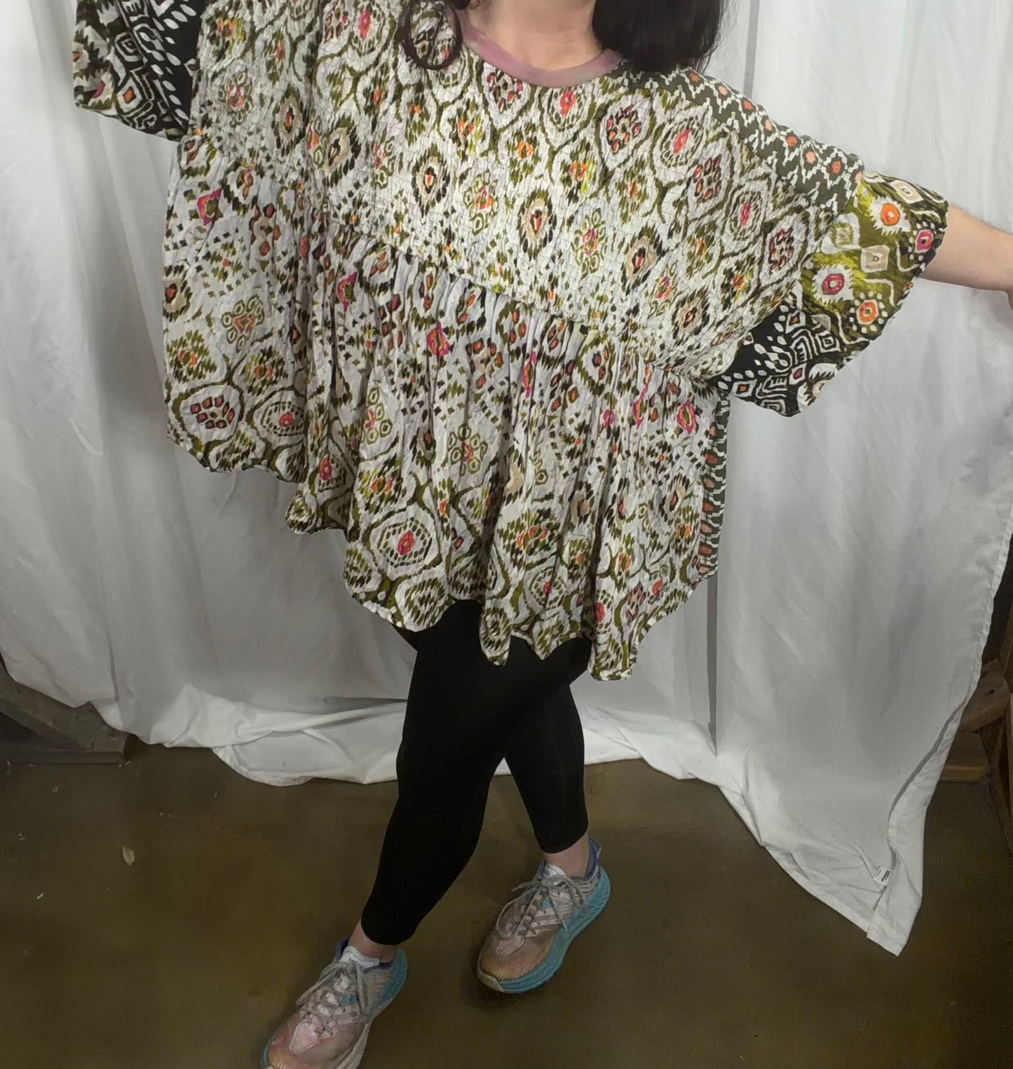 Camelia Tunic, fits XS to 3X