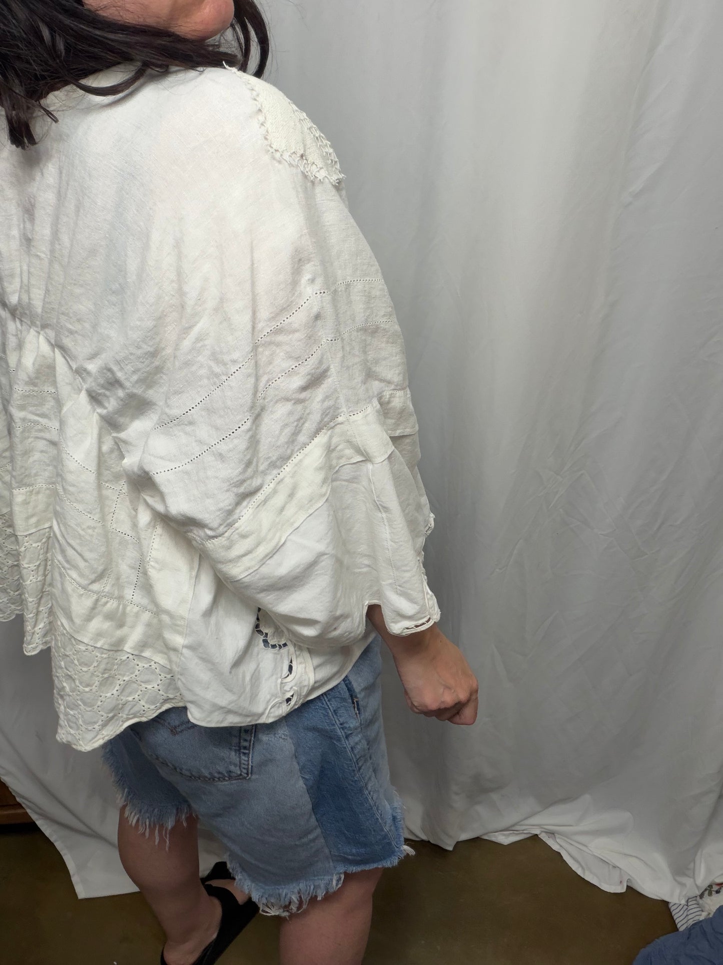 Horizon Lawn Blouse, fits XS to 2X