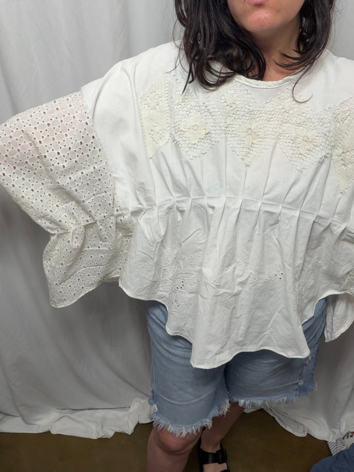 Horizon Lawn Blouse, fits XS to 4X