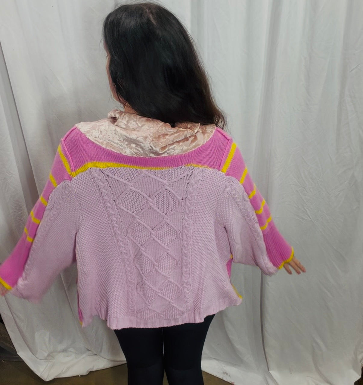 Phlox Cardigan Free Size