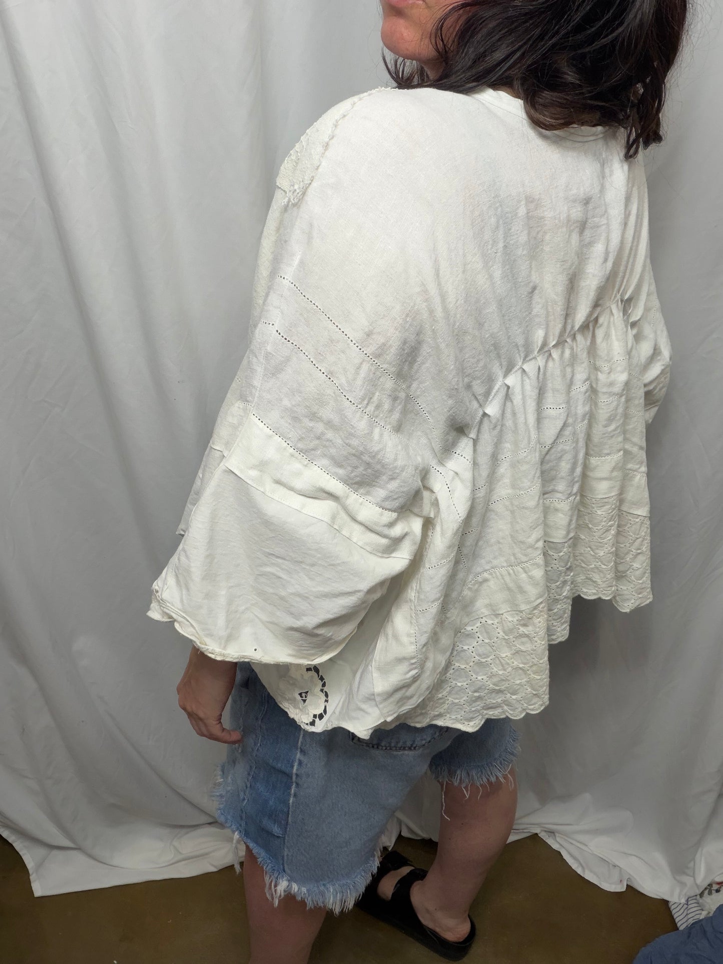 Horizon Lawn Blouse, fits XS to 2X